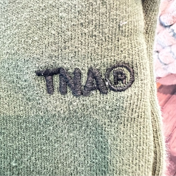 ARITZIA TNA Sweatfleece Cozy Fleece Dark Green Cargo Sweatpants. - Picture 8 of 9